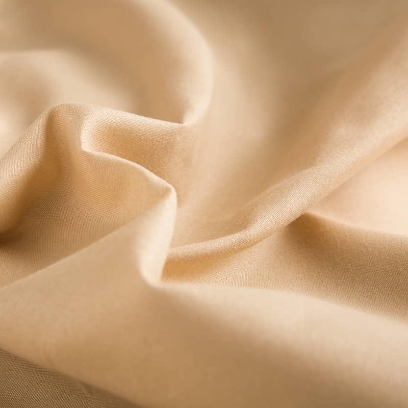 La tela textil cepillada para el hogar 100% poliéster teñida es suave y agradable para la piel, duradera y de microfibra de color pantone