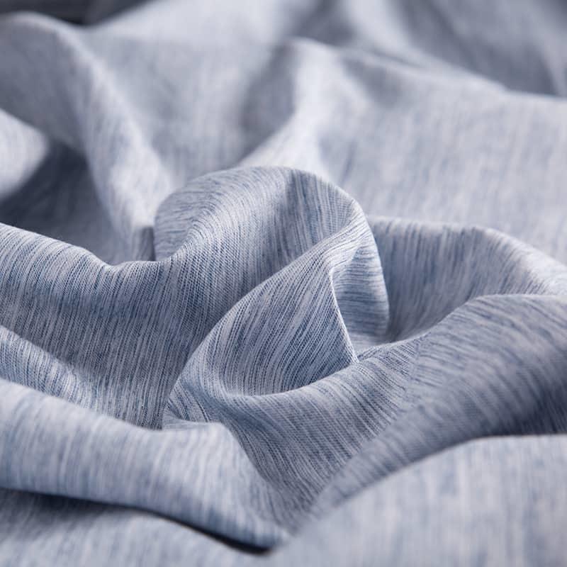 La tela textil para el hogar de fibra de bambú de fibra química 100% poliéster es suave y agradable para la piel, fuerte y duradera, microfibra de muchos colores