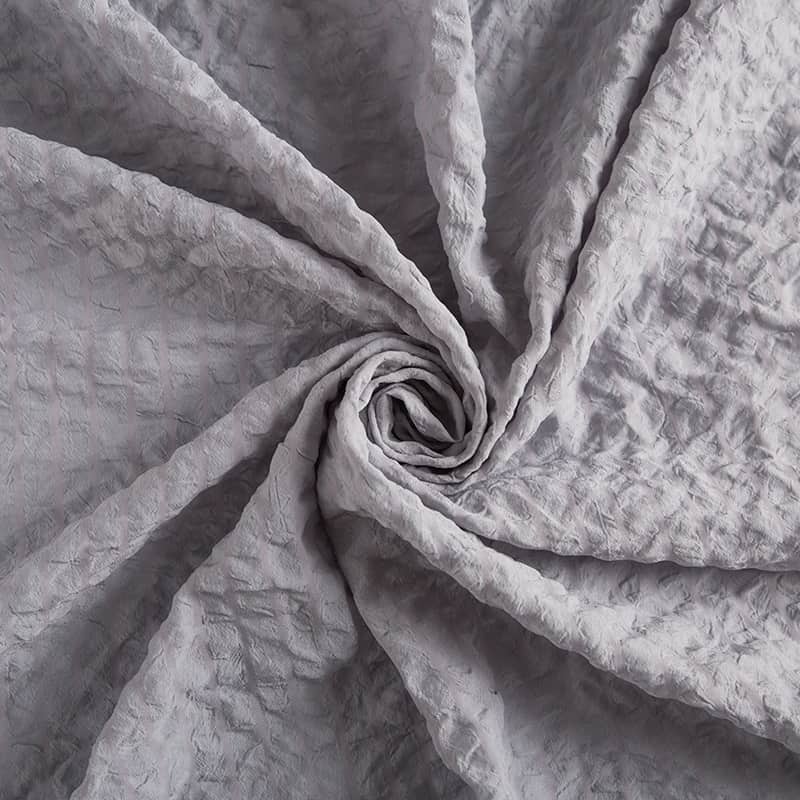 Venta al por mayor La tela textil para el hogar de seersucker de fibra química 100% poliéster suave y agradable para la piel, fuerte y duradera, pueden teñir varios colores